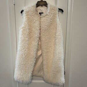 Womens Faux Fur Vest XL Love By Design Polyester